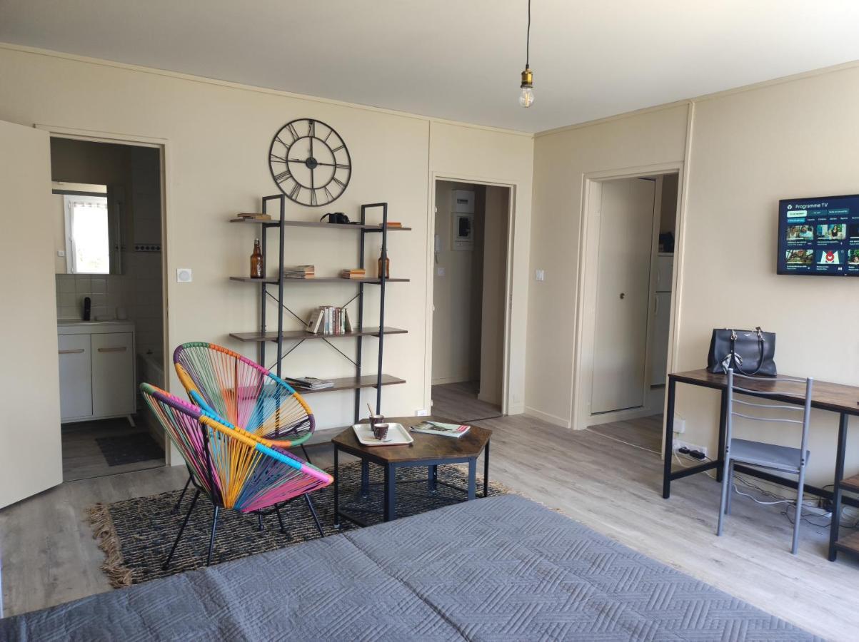 Studio - Meuble Tourisme, Trois Etoiles - 34 M2 Refait A Neuf- Residence Mâcon Exterior foto